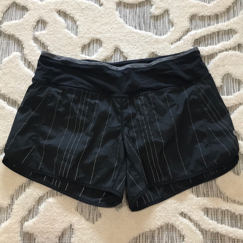 Lululemon Turbo Run Short * Reflective 4” Size 6